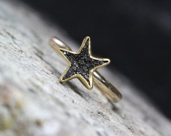 Raw Black Diamond Star Engagement Ring Delicate 14k and 22k Yellow Gold Zen Romantic Wish Upon A Star Fairy Tale Love Design - Petite Étoile