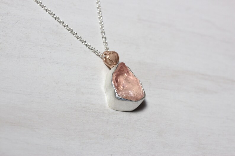 Rough Rose Quartz Crystal Necklace Silver 14K Rose Gold Romantic Drop Heart Bezel Pendant Raw Pink Pastel Madagascar Gemstone Rosentropfen image 8