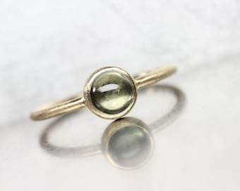 Cute Montana Sapphire 14K Yellow Gold Ring Delicate Pale Green American Gemstone Stackable Round Cabochon September Birthstone - Olive Dot