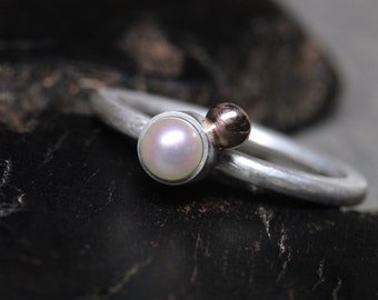 Delicate Pastel Pearl 14K Rose Gold Silver Ring Cute June Birthstone Pale Pink Natural Boho Nautical Beach Round Cosmic Orbit - Planet Pearl