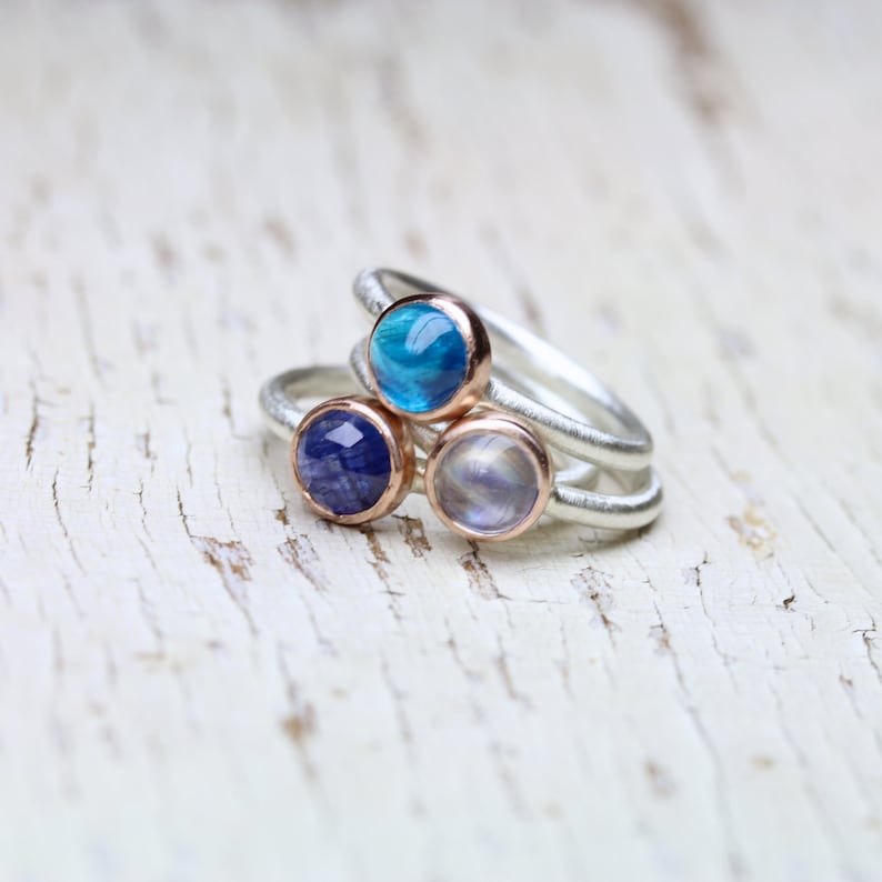 Blue Moon Stacking Rings 14K Rose Gold Silver Sapphire or Moonstone or Apatite Boho Romantic Glowing Pink Rose-Cut Gem Cabochon Mondblau image 2