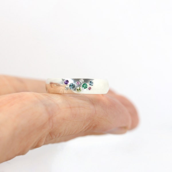 Wide Multistone Confetti Ring Silver Pastel Pale Pink Blue Green White Purple Domed Gemstone Band Minimalistic Multicolor Gift - Coriandoli