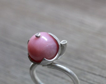 Feminine Pink Peruvian Opal Diamond Silver Ring Large Round Blush Bead Soft Unique Sculptural Vessel Setting Gift Idea For Her - Rosenkelch