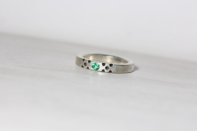 Bright Green Emerald Dot Ring Hammered Sterling Silver Rustic Boho Modern Fresh Vibrant Black May Birthstone Gift Idea Stackable Frog Dots image 3