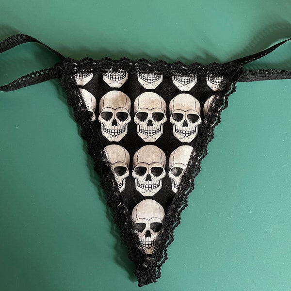 Womens PIRATE Halloween Costume Skull Crossbones String Thong Underwear