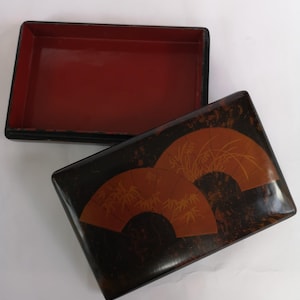 Signed Japanese Meiji Era Suzuribako Lacquer Box With Two Fans Cover, Meiji Era (1868-1912)