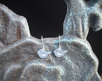tiny love bird earrings - matte white gold plated