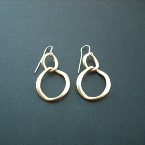 double curb link earrings - matte 16K gold plated
