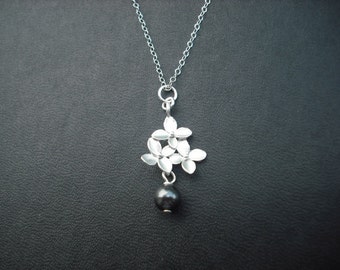 Sterling Silver Chain - cute little bouquet with pearl necklace