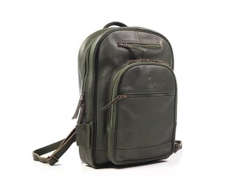 Zaino da viaggio essenziale in verde: realizzato a mano per viaggi eleganti e pratici