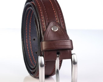 Cintura da uomo in pelle Troy: realizzata a mano con eleganza senza tempo