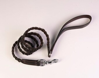 Guinzaglio per cani in pelle intrecciata: lavorazione artigianale e durevole