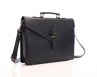 Valigetta in pelle Valetta: raffinatezza artigianale per lavoro e viaggi