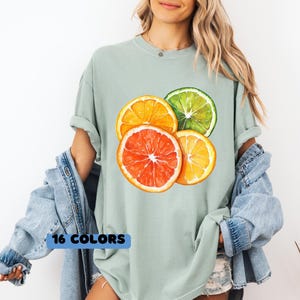 Citrus Slice Graphic T-Shirt: Boho Summer Fruit Tee