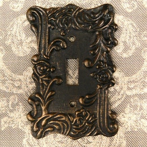 Ornate Single Toggle Light Switch Cover, SCEGLI IL TUO COLORE, Una piastra da parete interruttore a levetta, toscano, reale, FleurDeLisJunkie