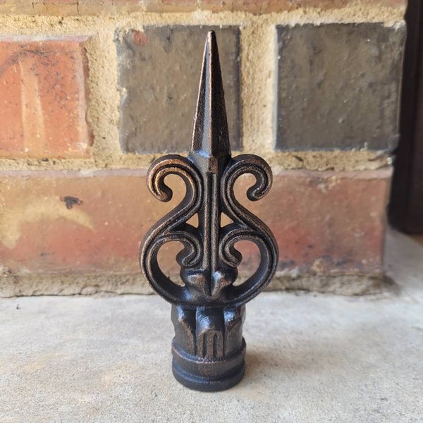 Gusseisen Fleur De Lis Finial | WÄHLE DEINE FARBE | Zaun French Country Home Decor | Garten Hinterhof Dekor Fechten Zubehör Finials Zaun oben