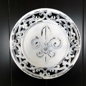 Fleur de Lis Wall Decor, PICK YOUR COLOR, Wall Medallion, Shabby Chic Wall Decor, French Country Wall Decor, Metal Wall Decor