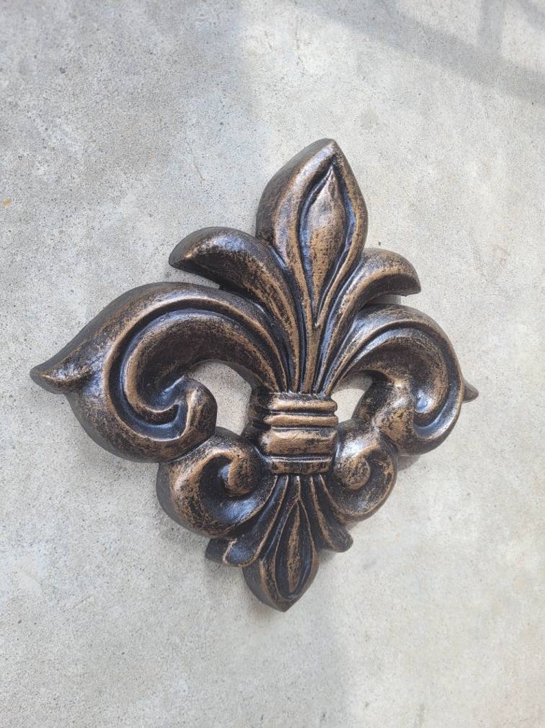 Fleur de Lis Wandtafel WÄHLEN SIE IHRE FARBE Alte Welt, Toskanischer, Französischer Land, mittelalterliches Wohndekor. Königliche Königin FleurDeLisJunkie Bild 5