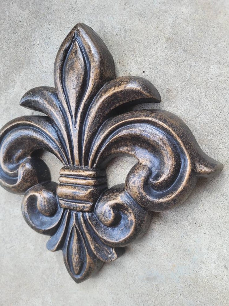 Fleur de Lis Wandtafel WÄHLEN SIE IHRE FARBE Alte Welt, Toskanischer, Französischer Land, mittelalterliches Wohndekor. Königliche Königin FleurDeLisJunkie Bild 6