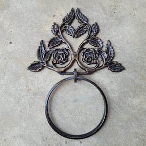 Handtuchhaken Rose, Handtuchhaken Rose, Handtuchhalter aus Gusseisen, Handtuchhalter aus Metall, viktorianisches Bad | Fleurdelisjunkie |