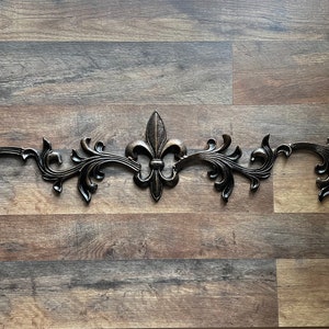 Cast Iron Fleur de Lis Topper | PICK YOUR COLOR | Pediment French | Wrought Iron Decor | French Country | Metal Art | Valance | Fleurs