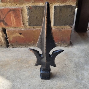 Spear Finial Fence Decor | PICK YOUR COLOR | Fleur De Lis Home Decor, Hardware Garden Backyard, Fencing Supplies Iron, Top Rail Top, French