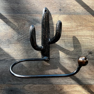 Porta carta igienica da bagno in ferro battuto a forma di cactus, scegli il tuo colore, porta carta igienica in stile western, porta carta igienica, accessorio da bagno rustico in stile Texas Ranch Cabin
