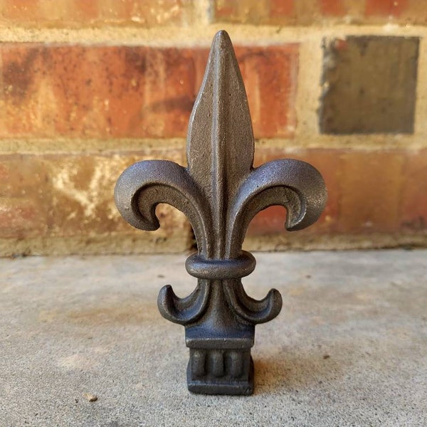 Cast Iron Fleur De Lis Finial | PICK YOUR COLOR | Fence Decor, French Country Home Decor, Garden Backyard Decor, Fencing Supplies Top Rail