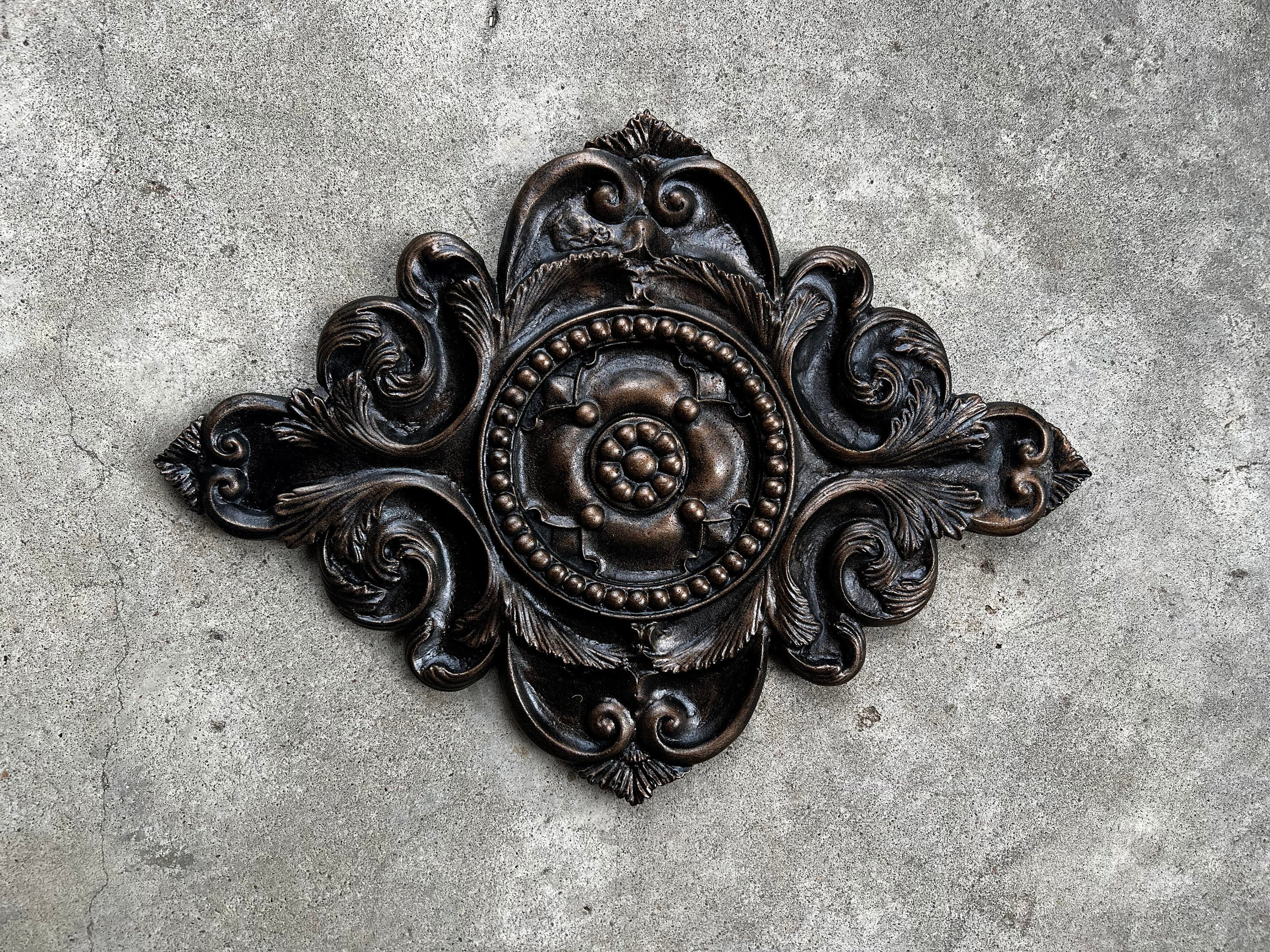 Medallón de pared arquitectónico / Placa de pared / Yeso / Decoración del  hogar / ELIGE TU COLOR / FleurDeLisJunkie / Decoración de pared estilo  francés / Toscana - Etsy México, image size:3000x2250