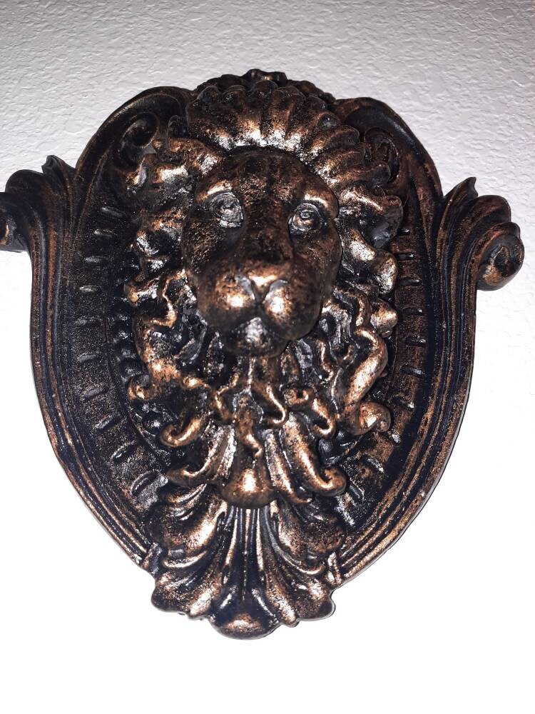 Lion Wall Plaque Pick Your Color Lion Shield Wall Decor Etsy