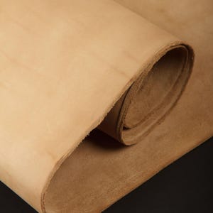 Pelle pieno fiore naturale conciata al vegetale - 1,8 mm (5 oz), pelle conciata al vegetale, 20-25 piedi quadrati (circa 20-25 piedi quadrati), pelle di mucca anticata per artigianato e mobili