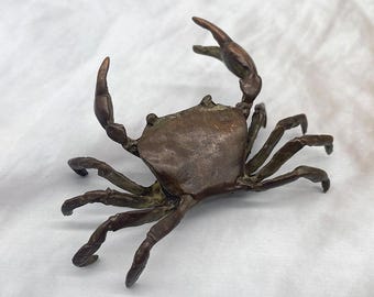 Brass Crab Figurine – Handmade Solid Bronze Tea Pet – Fortune & Resilience Symbol – Oriental Decor for Desk or Teahouse