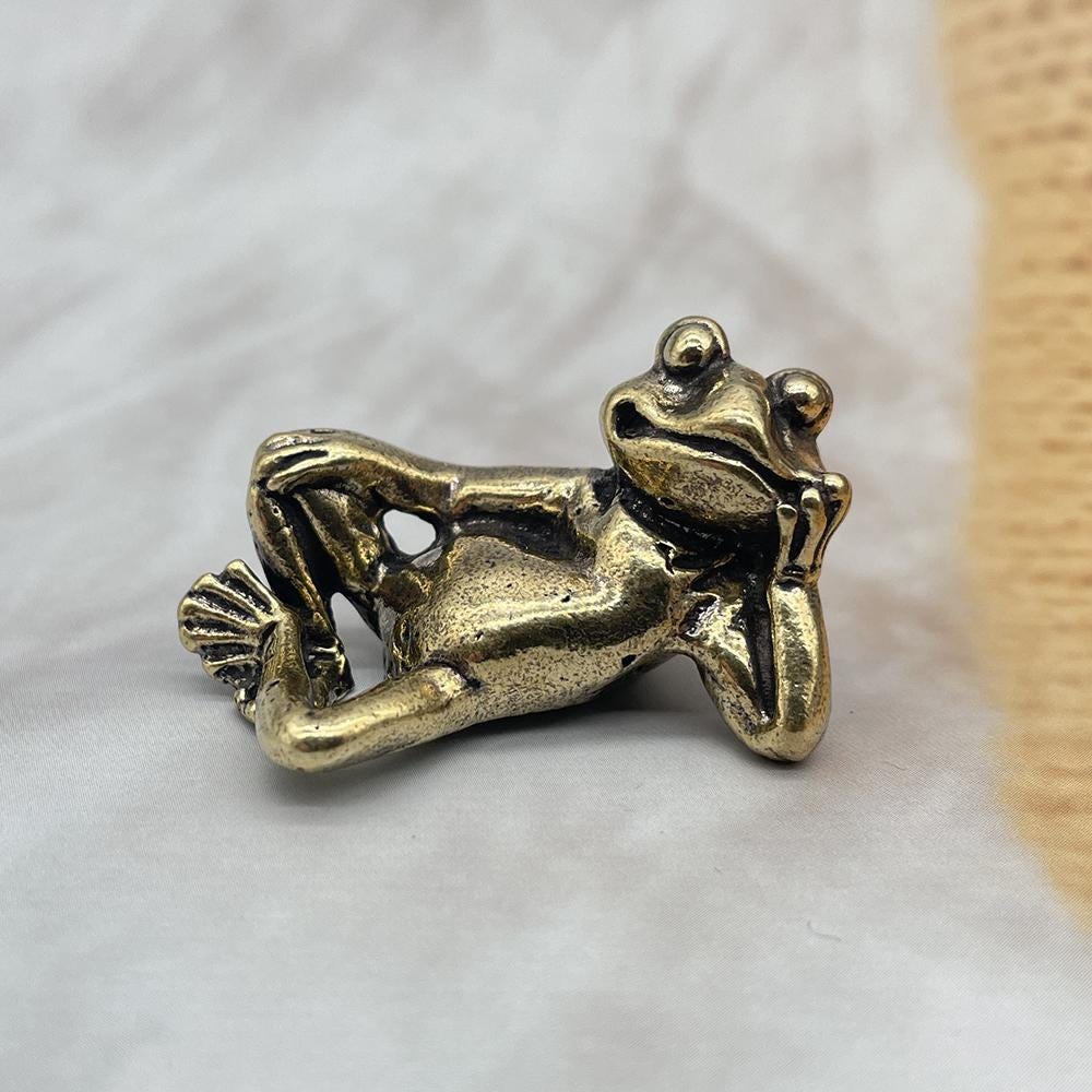 Brass Frog Figurine - Vintage Solid Brass Frog Statue - Tea Pet, Copper Desktop Ornament, Paperweight Gift