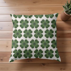 Shamrock Throw Pillow St Patrick&#39;s Day Decor Green Clover Cushion Cover Irish Home Accent Faux Suede Lucky Four Leaf Pillow Botanical Gift