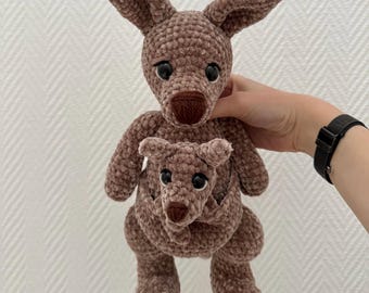 Kira the Kangaroo & baby kangaroo crochet pattern, amigurumi pattern, PDF download