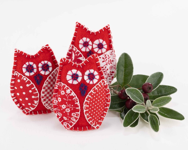 Owl felt Christmas ornaments, Red and white Holiday decorations, Bird Christmas ornaments 