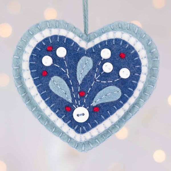 Nordic Christmas Felt Heart Ornament, Mistletoe Holiday ornament, Winter Decor