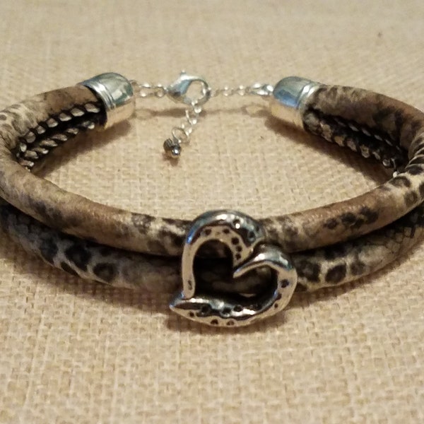 concord 11 snake skin