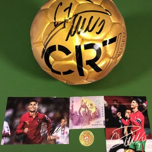 Balón del Museo CR7 firmado a mano + certificado de autenticidad + foto