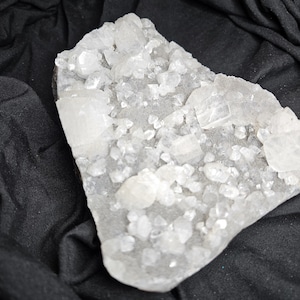 Chalcedony with Stilbite Crystal