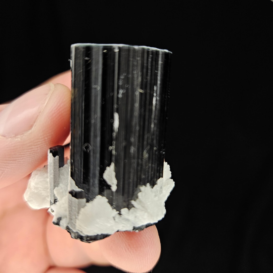 Black Tourmaline Beryl Crystal - Etsy