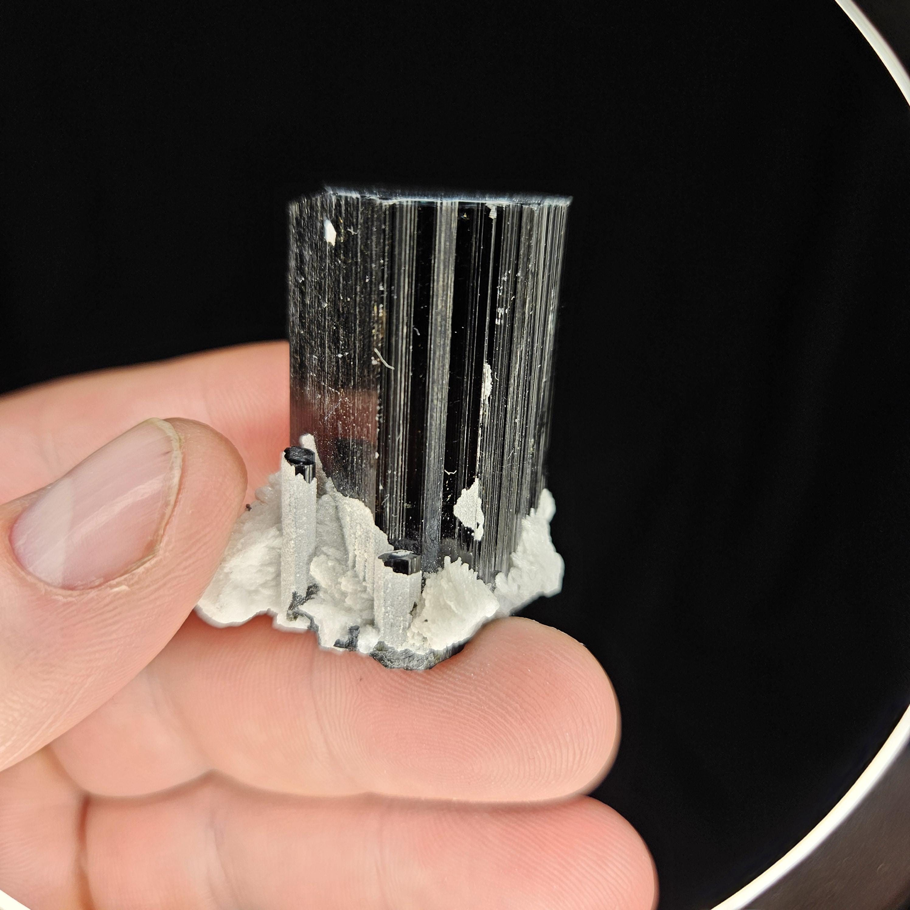 Black Tourmaline Beryl Crystal - Etsy