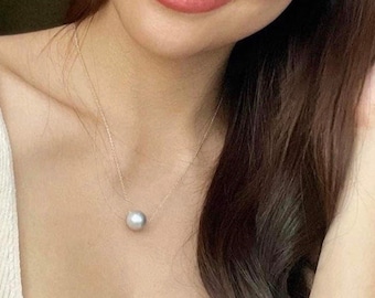 Gold filled chain with large freshwater pearl; Single floating pearl necklace; pearl necklace in gold chain; Dainty Pearl necklace