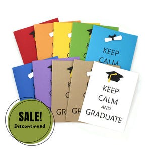 Tarjeta de graduación individual / Tarjetas de notas para birrete o diploma hechas a mano / Mantén la calma y gradúate / Descontinuada. Interior en blanco.