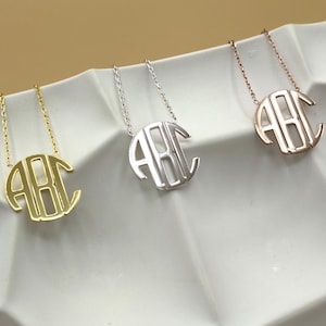 Colar com nome personalizado em prata esterlina 925 - Presente personalizado para madrinhas, colar com nome minúsculo, joias personalizadas exclusivas