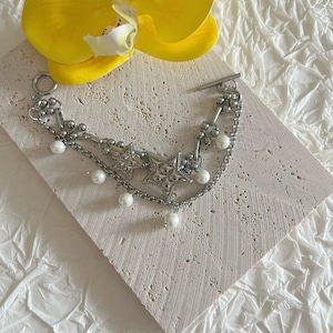 Y2K Star Charm Silver Pearl Bracelet, Punk Grunge Chain Jewelry, Unisex Star Bracelet, Layered Aesthetic Gift