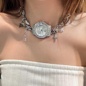 Y2K Silber Uhr Halsband Halskette, Stern Charme Silber Kette Halsband, Grunge Uhr Halskette, Schmetterling Charme Halsband, Punk Uhr Halskette Geschenkidee