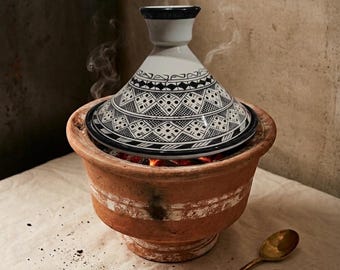 Handcrafted Moroccan Clay Tagine from Fez – Traditional Healthy Cooking Pot