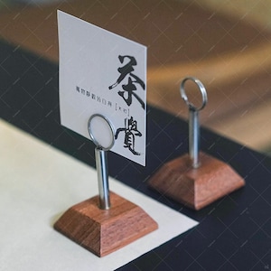 Houten standaard voor labelhouder, Sapeli-labelclip, houten displaybord voor bakkerij, dessert, prijskaart of kaartdisplay op tafel