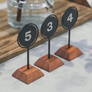 Metal Table Number Sign,Double-Sided Wood Base, Laser Cut Stainless Steel Table Card, Restaurant Number Holder, Modern Table Sign